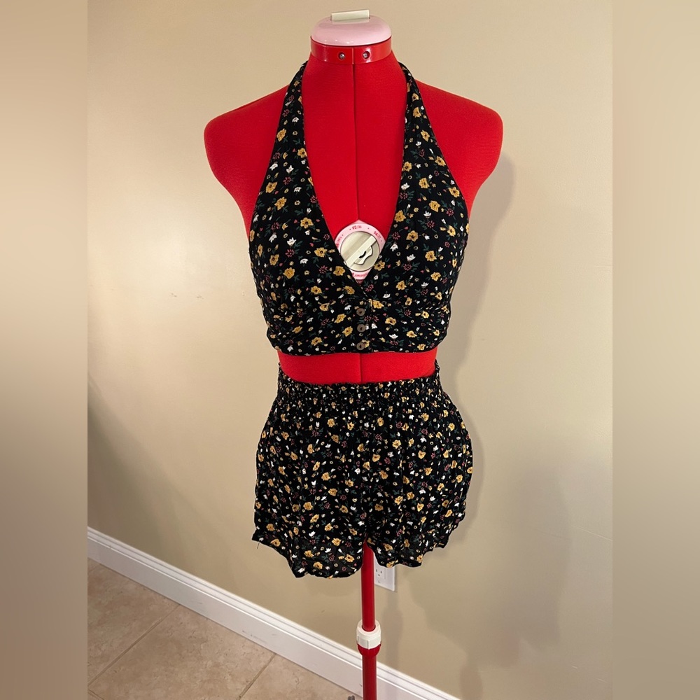 Urban Outfitters 2 piece Floral Set
